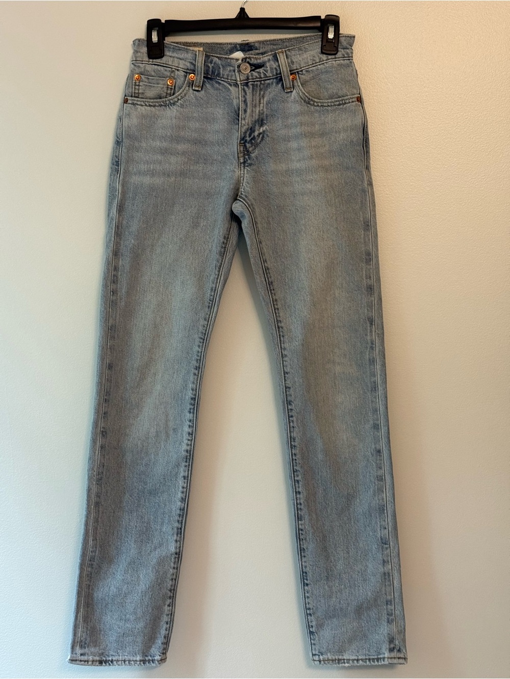 Levi's Light Wash Straight Leg Women's Jeans